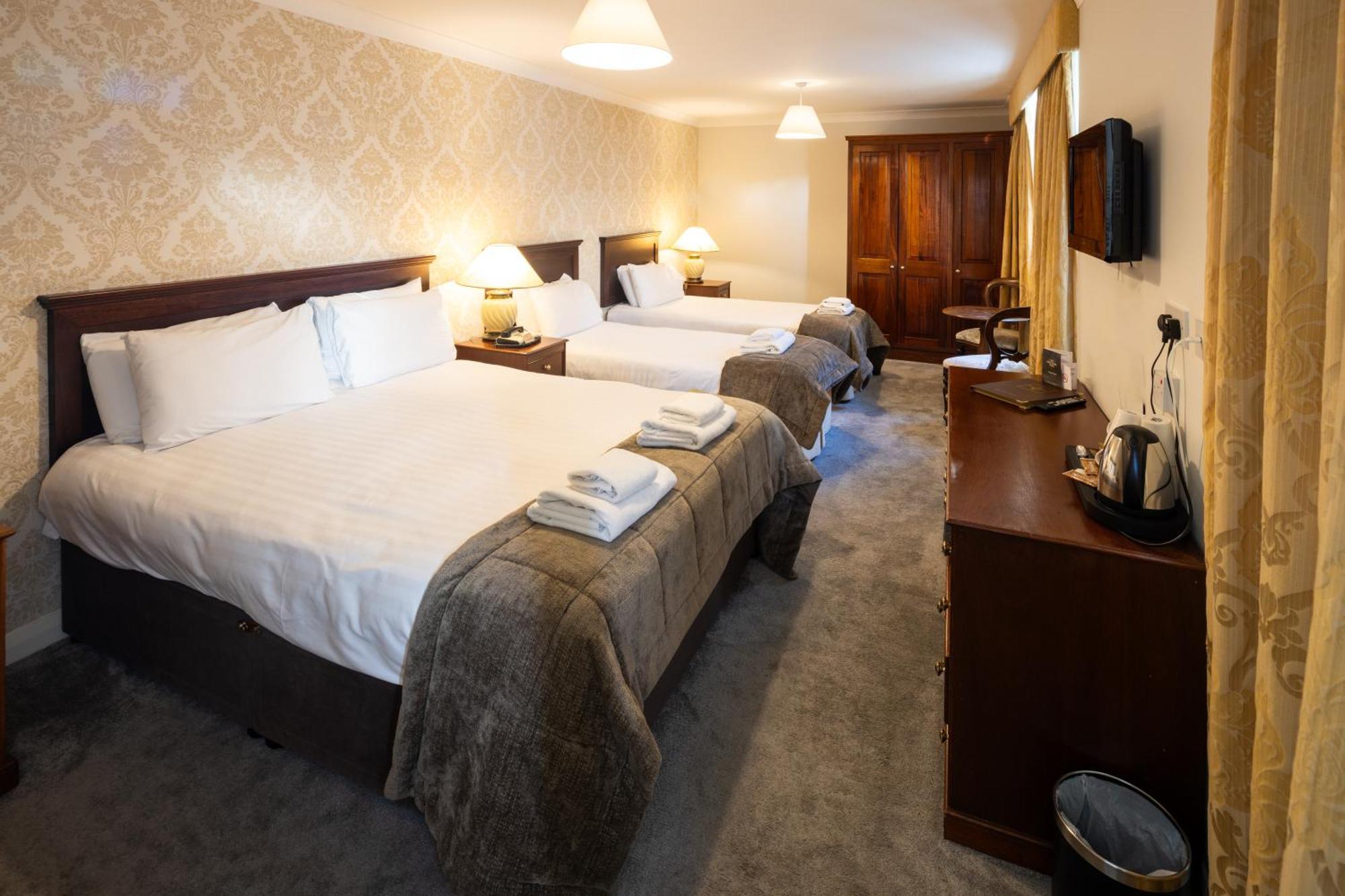 West Cork Hotel Skibbereen Exteriör bild
