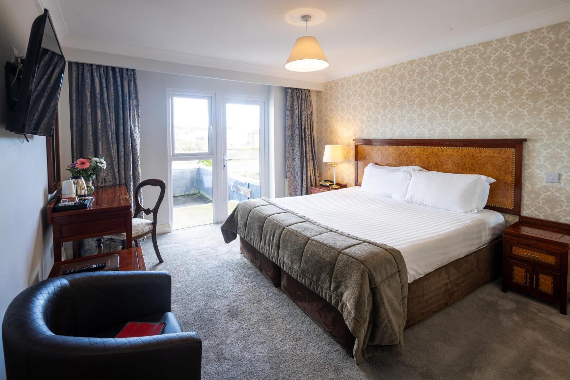 West Cork Hotel Skibbereen Exteriör bild